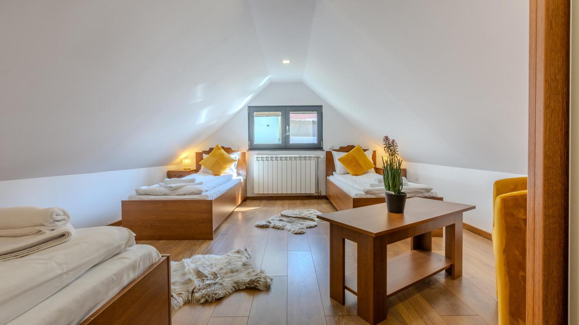 Sun Villas Accommodation 布拉索夫 外观 照片